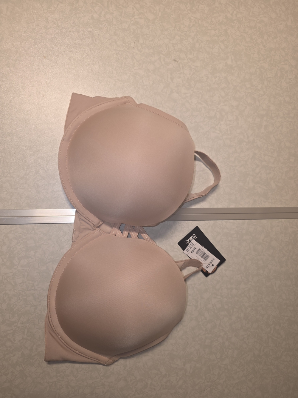 Torrid Curve Nude Push Up Plunge Bra- Light Beige 36DD Nwt